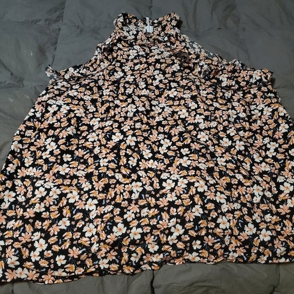 Miss Lili Tops - FLORAL tank top